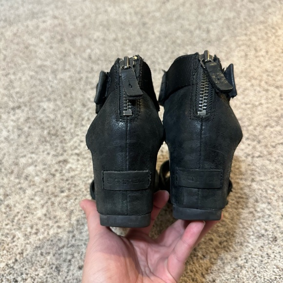 Sorel Joanie II Ankle Strap Platform Wedge Sandals—9 - Picture 10 of 12